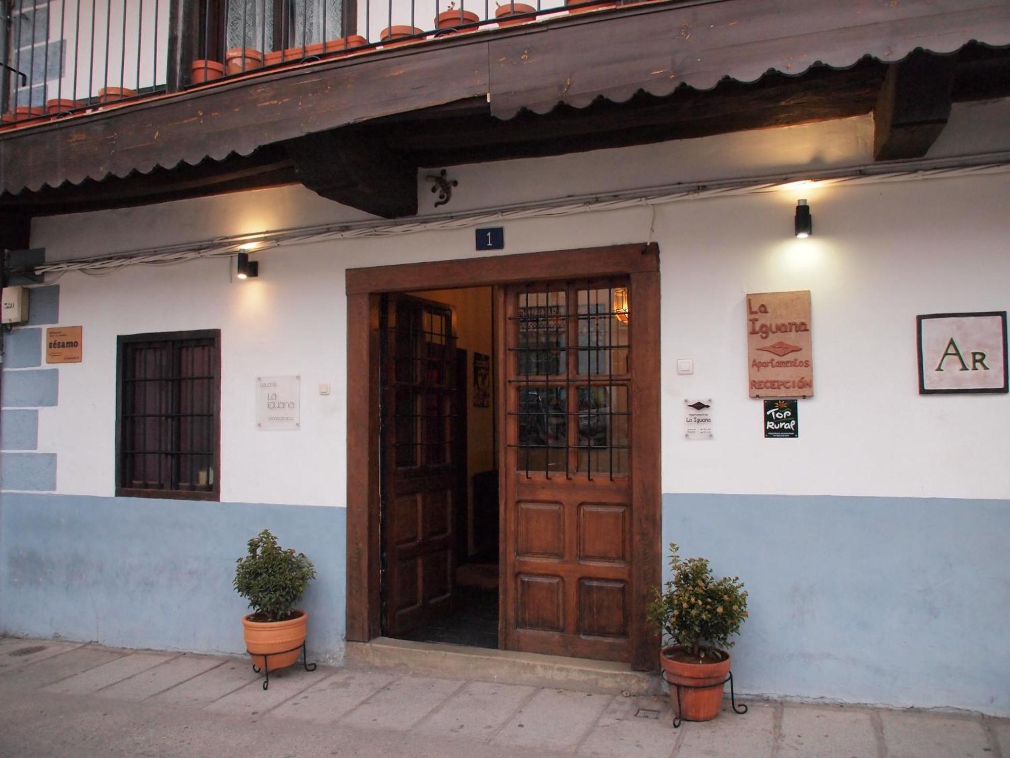 Hervás Apartamentos La Iguana מראה חיצוני תמונה