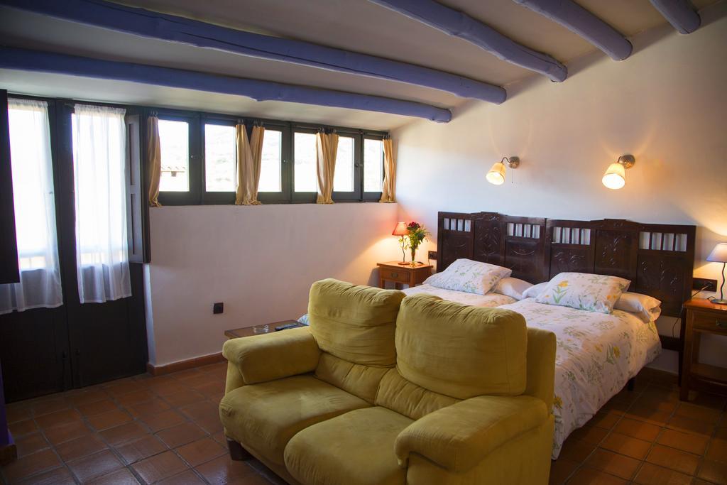 Hervás Apartamentos La Iguana מראה חיצוני תמונה